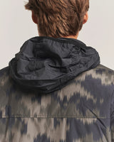 J.lindeberg aiden 2l padded print field jacket