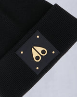 MOOSE KNUCKLES GOLD SERIES LOGO ICON BEANIE