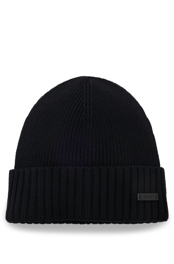 Logo-plaque beanie hat in virgin wool
