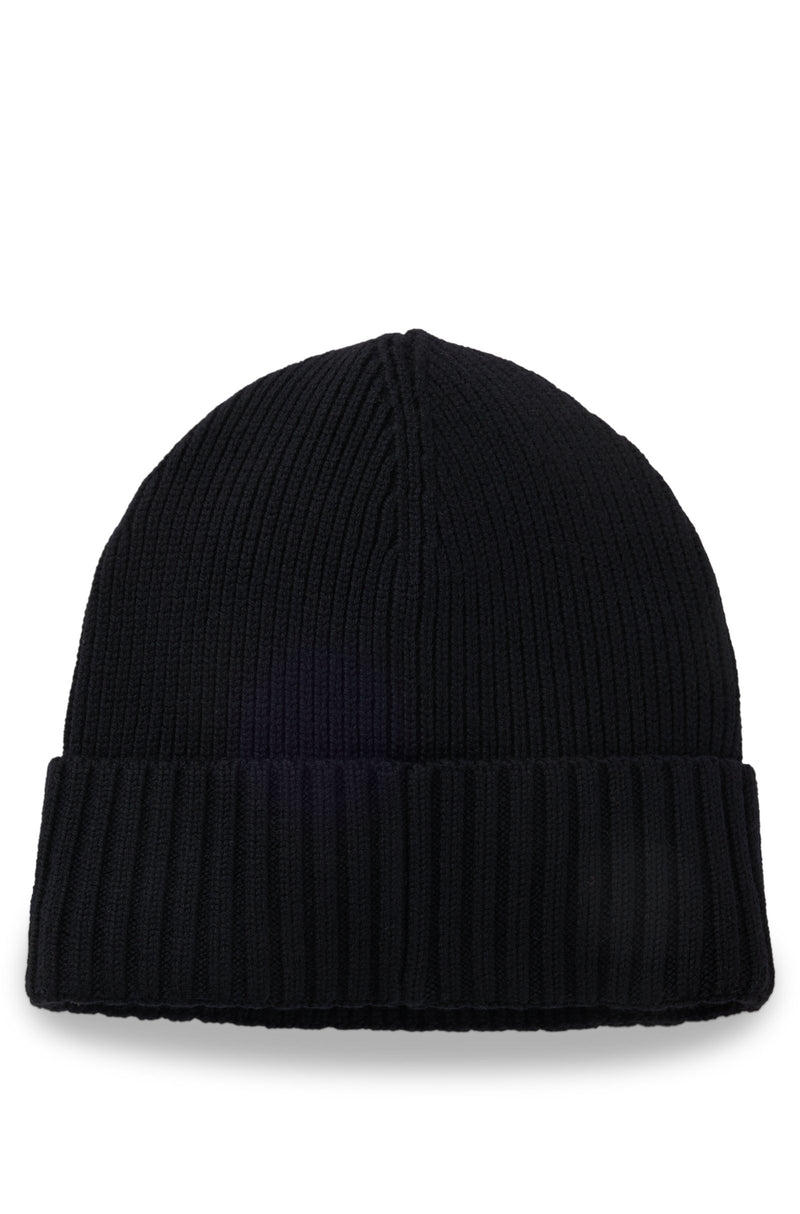 Logo-plaque beanie hat in virgin wool