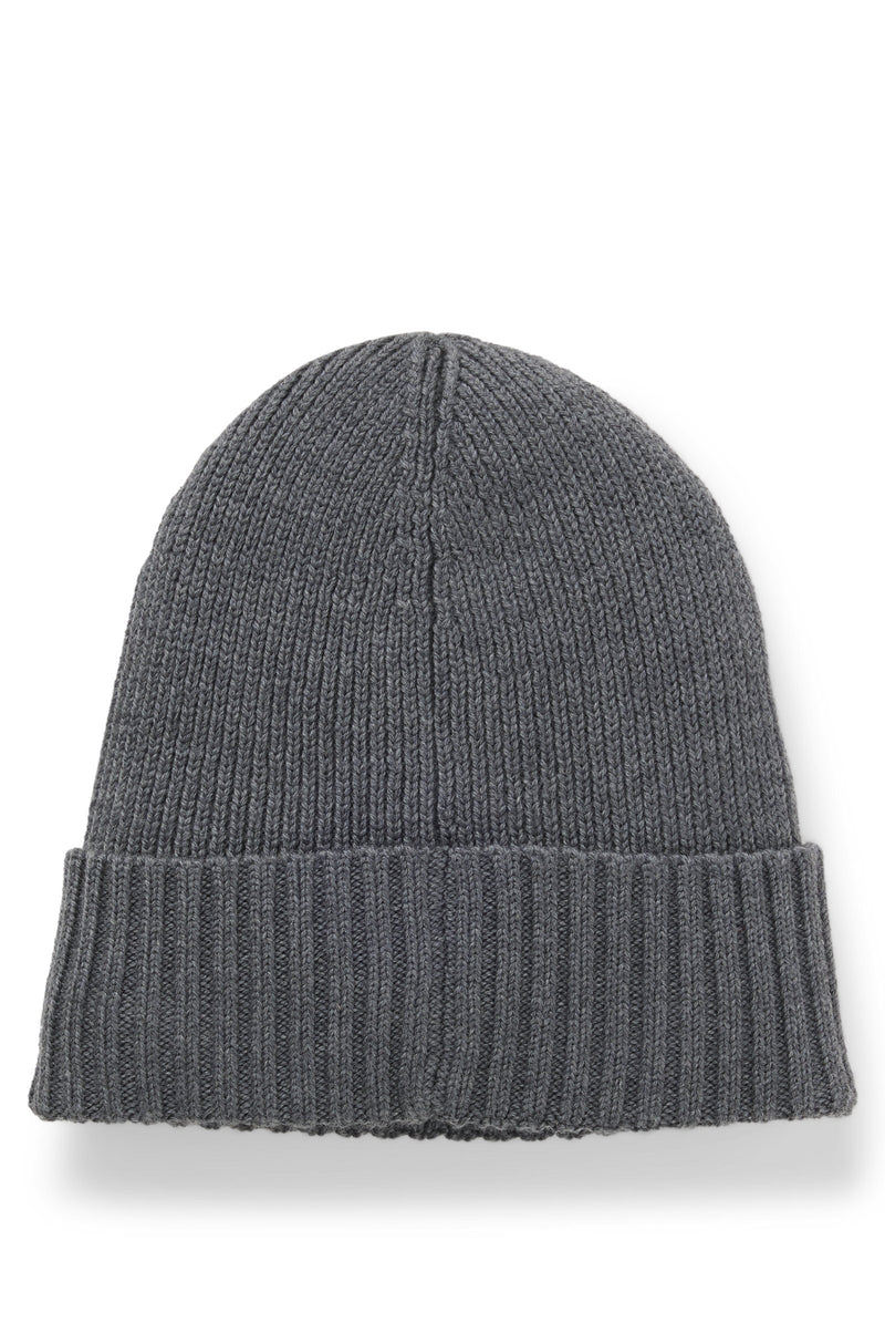 Logo-plaque beanie hat in virgin wool