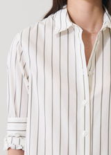 WHITE PINSTRIPE COLLAR SHIRT